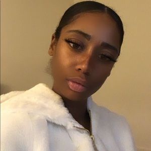 Meet your Posher, Samaya